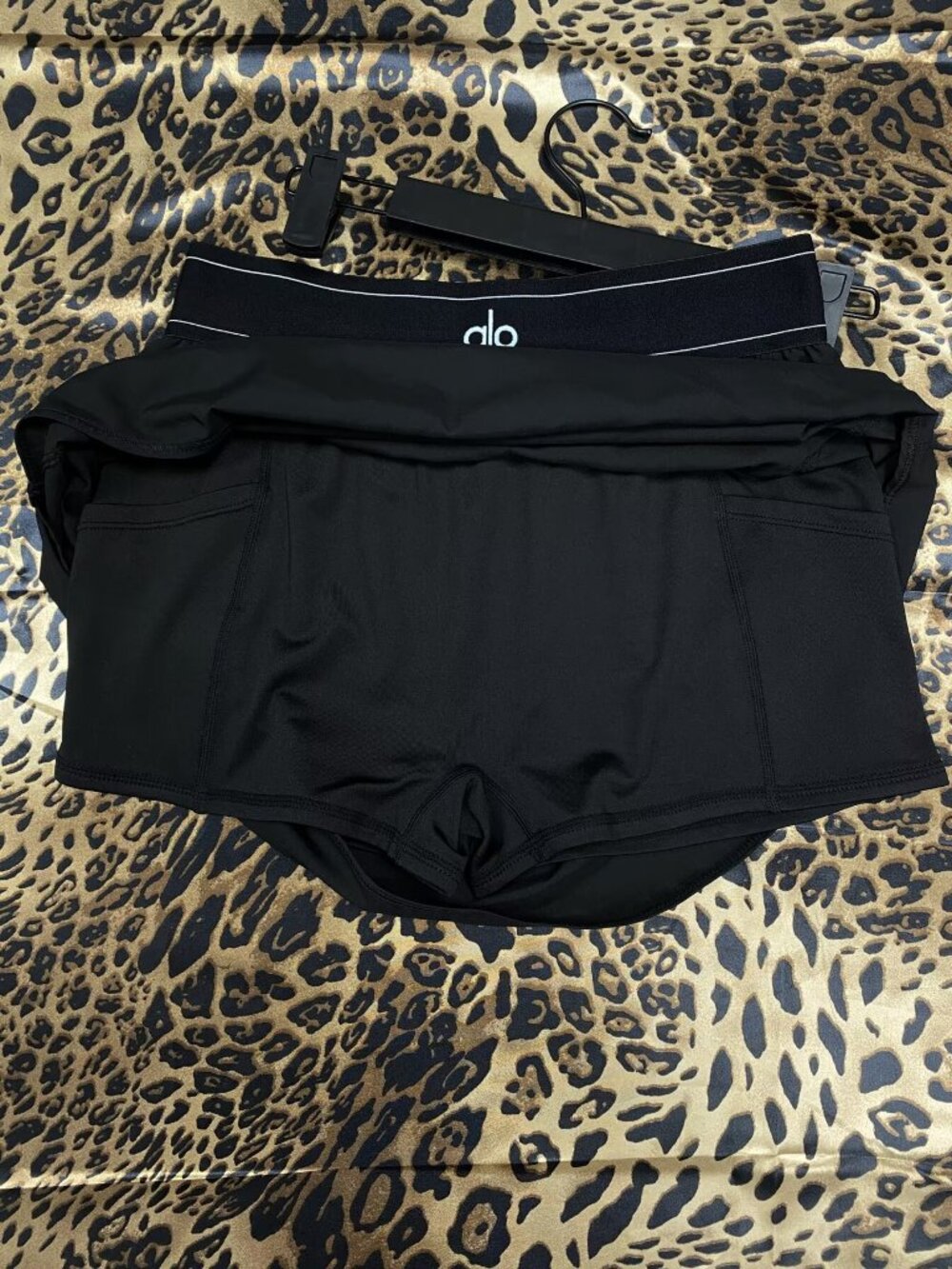 Black Skirt🤩ALO Yoga Match Point Tennis Skirt/Versatile/Brand New🏌️♂️ - Picture 5 of 8